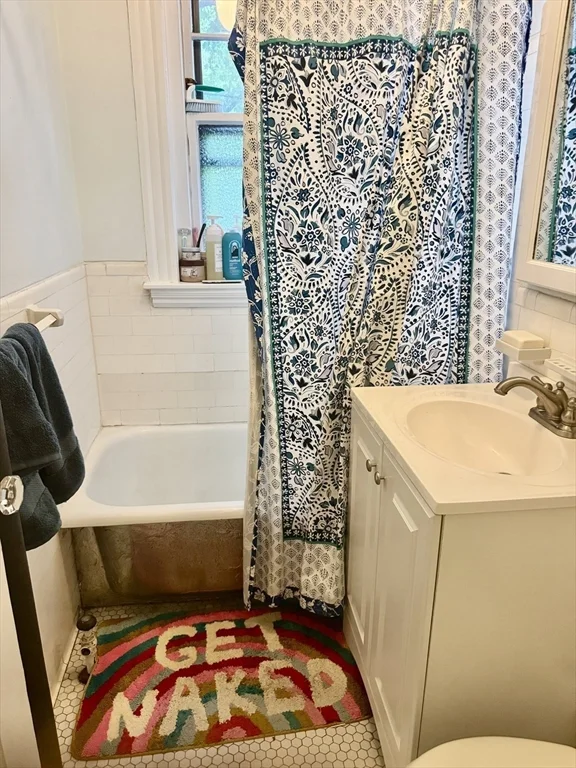 2 bed, 1 bath apartment for rent at 38 Linnaean St Unit 3, Neighborhood Nine — photo 11 of 12