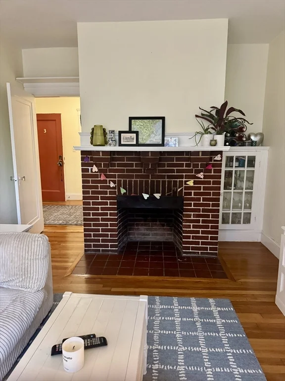 2 bed, 1 bath apartment for rent at 38 Linnaean St Unit 3, Neighborhood Nine — photo 4 of 12