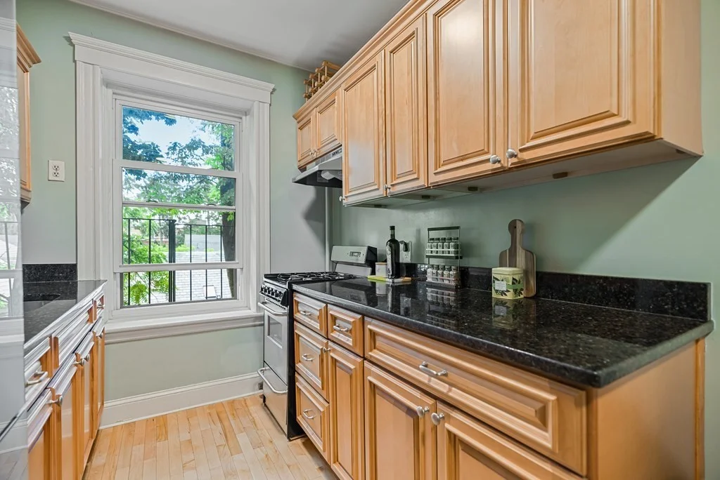 1 bed, 1 bath apartment for rent at 38 Linnaean St Unit 8, Harvard Square — photo 7 of 16