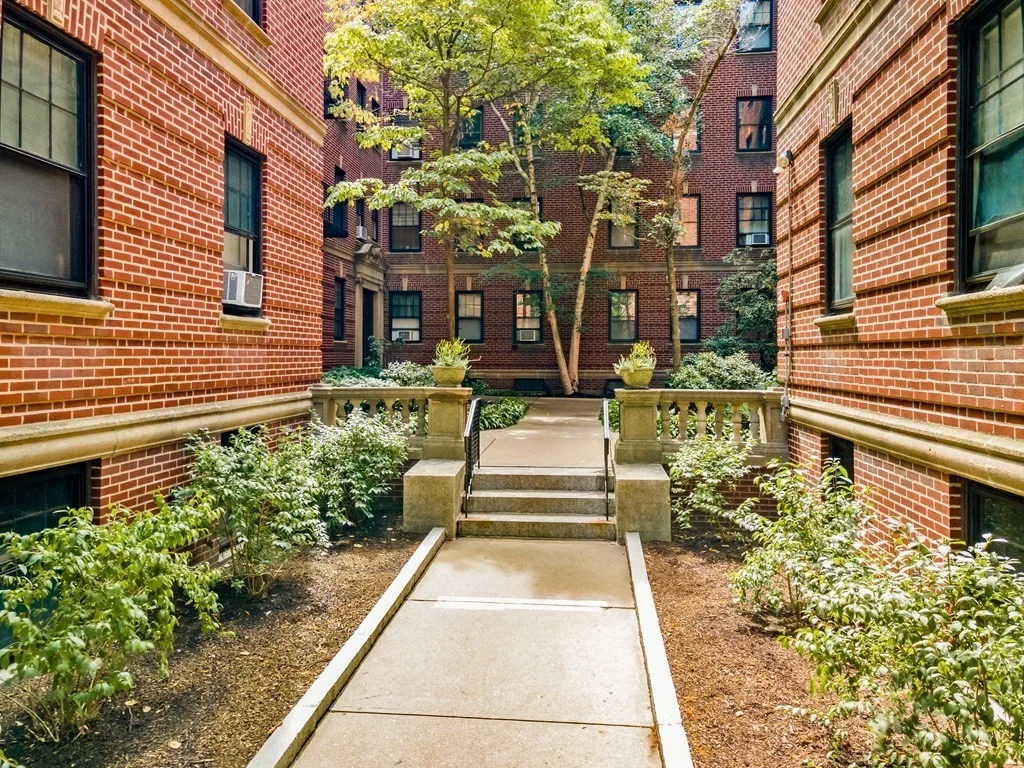 1 bed, 1 bath apartment for rent at 38 Linnaean St Unit 8, Harvard Square — photo 15 of 16