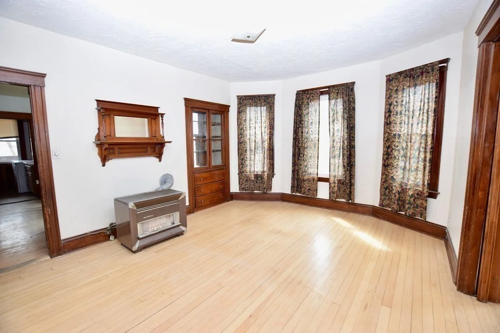 2 bed, 1 bath apartment for rent at 38 Merrifield Unit 2, Worcester — photo 2 of 23