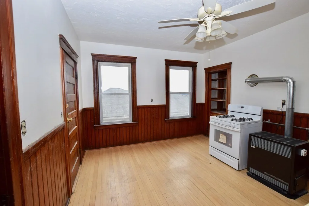 2 bed, 1 bath apartment for rent at 38 Merrifield Unit 2, Worcester — photo 14 of 23