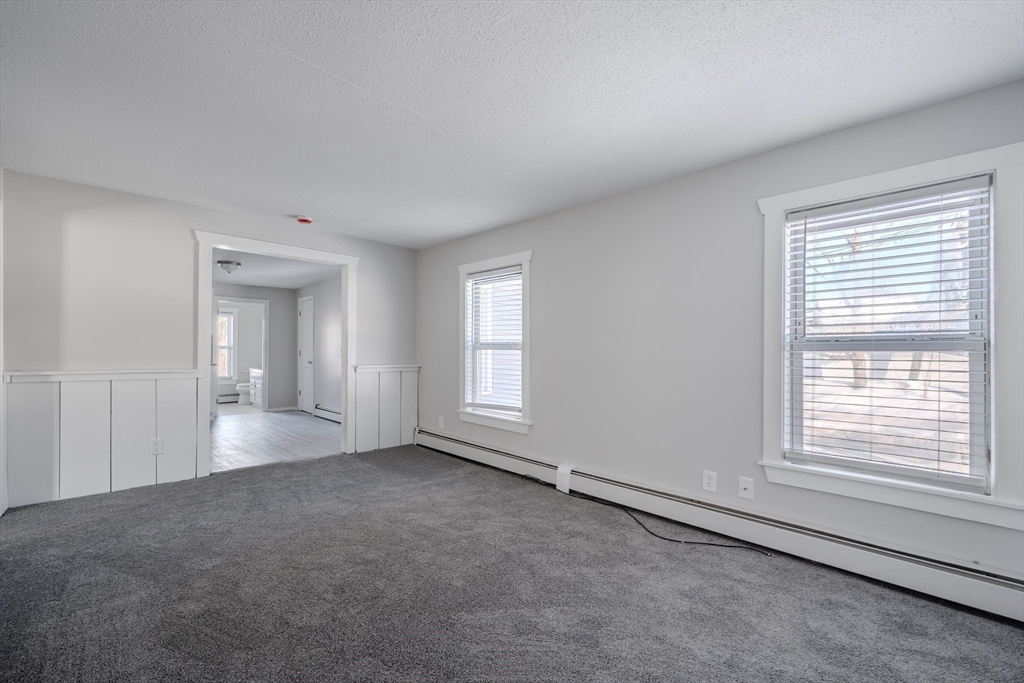 3 bed, 1 bath apartment for rent at 38 Mill St Unit 2, Pepperell — photo 5 of 17