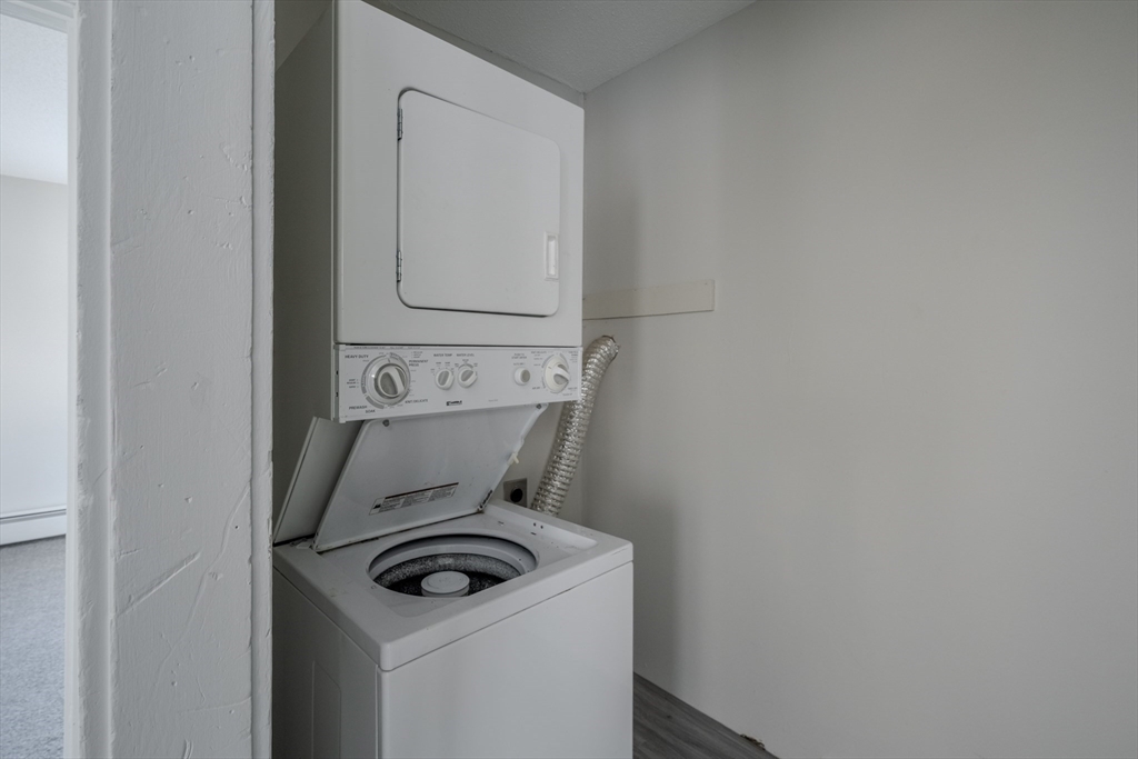 3 bed, 1 bath apartment for rent at 38 Mill St Unit 2, Pepperell — photo 14 of 17