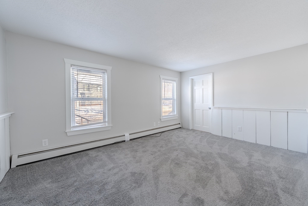 3 bed, 1 bath apartment for rent at 38 Mill St Unit 2, Pepperell — photo 4 of 17