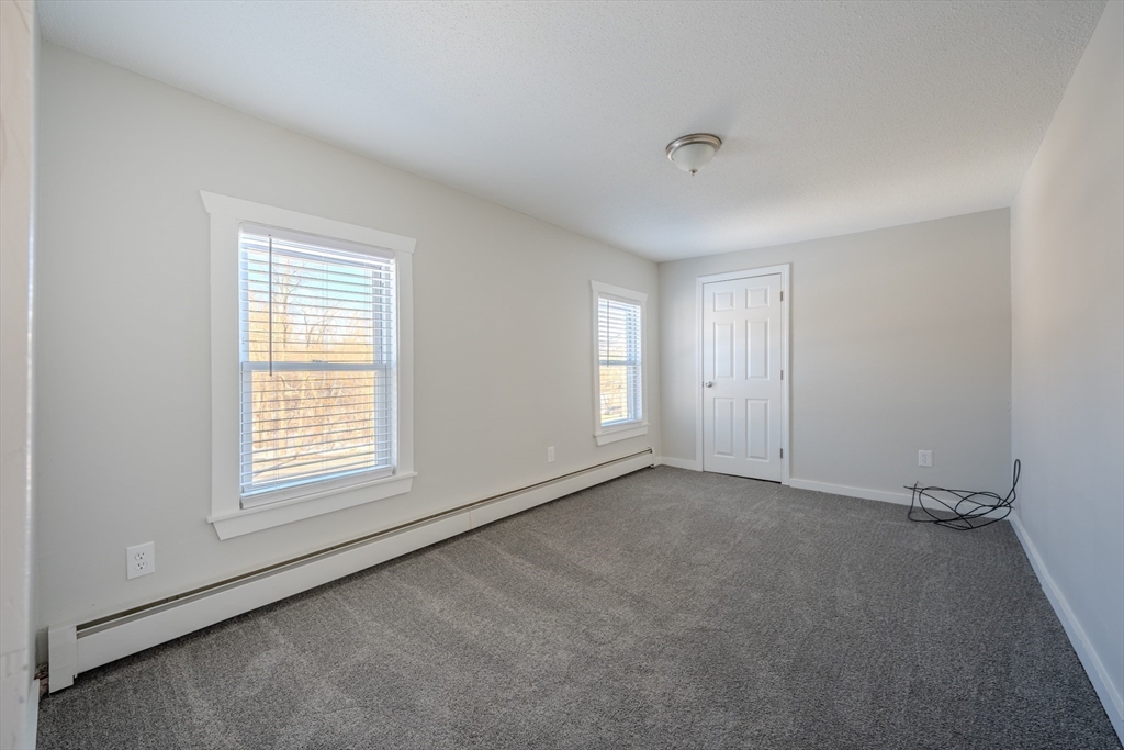 3 bed, 1 bath apartment for rent at 38 Mill St Unit 3, Pepperell — photo 9 of 14