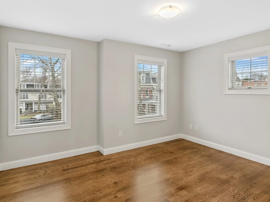 3 bed, 2 bath apartment for rent at 38 Millmont St Unit 38, Roxbury — photo 8 of 12
