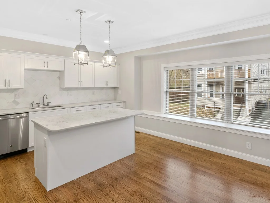 3 bed, 2 bath apartment for rent at 38 Millmont St Unit 38, Roxbury — photo 3 of 12