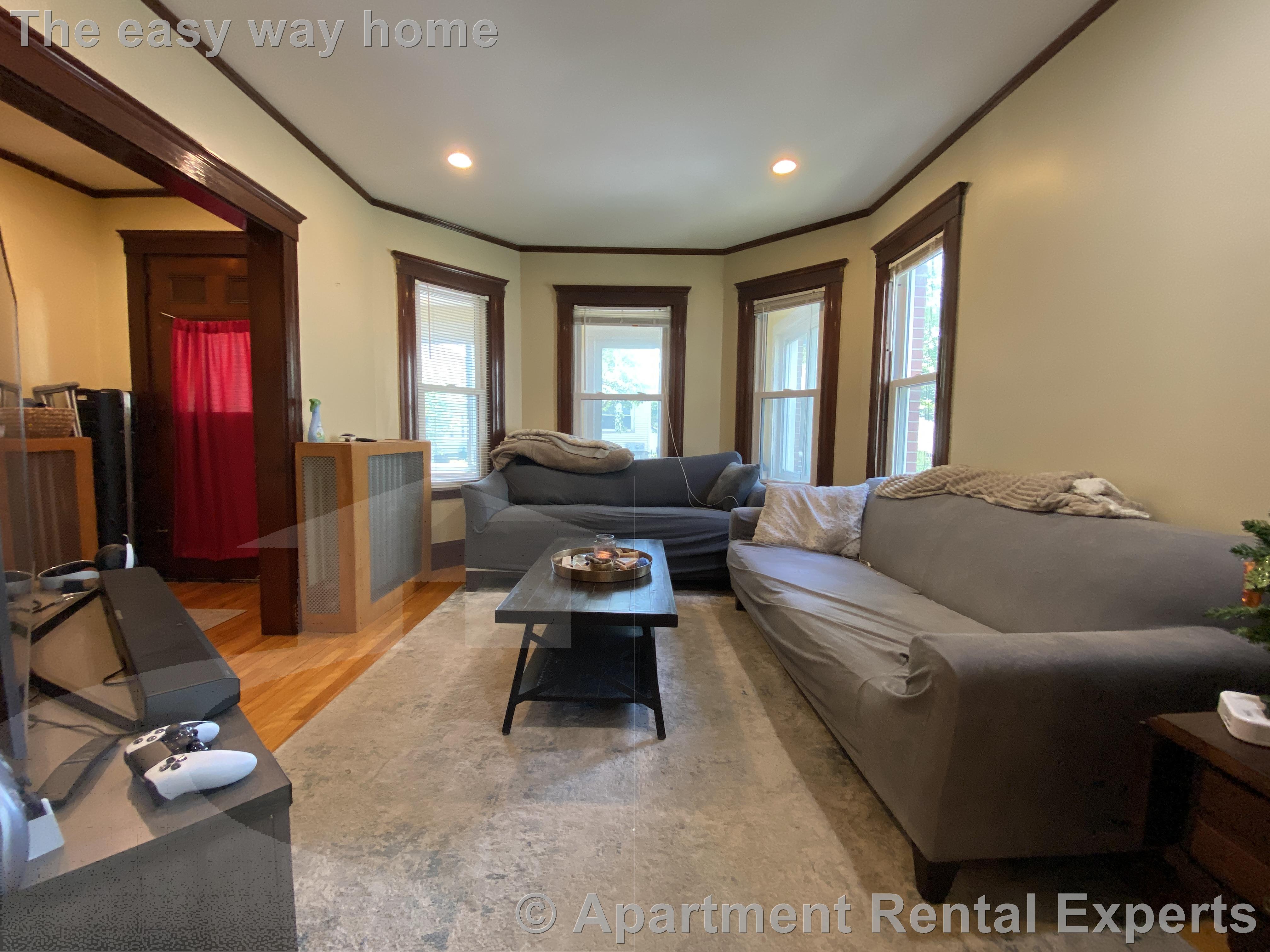 2 bed, 1 bath apartment for rent at 38 Minnesota Ave, East Somerville — photo 3 of 20