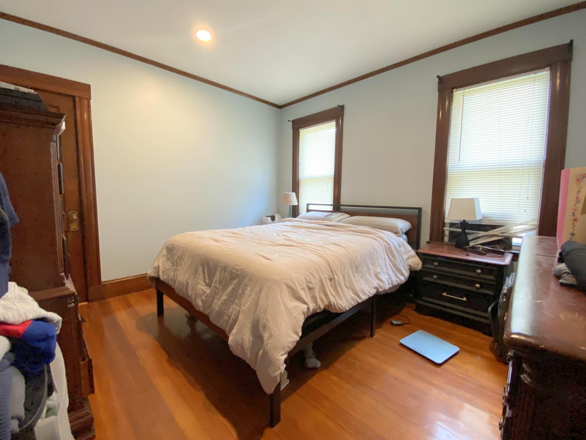 2.5 bed, 1 bath apartment for rent at 38 Minnesota Ave Unit 1, East Somerville — photo 13 of 20