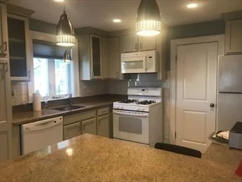 2 bed, 1 bath apartment for rent at 38 Mott St Unit 1, Arlington