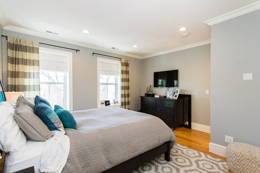3 bed, 2 bath apartment for rent at 38 Mystic St Unit 2, Charlestown — photo 10 of 16