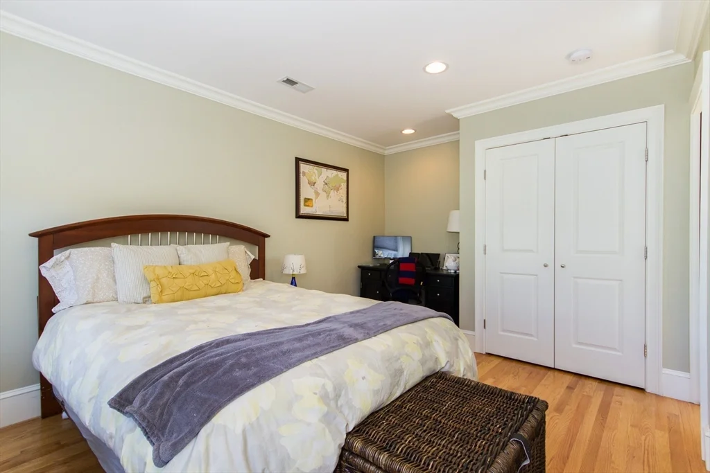 3 bed, 2 bath apartment for rent at 38 Mystic St Unit 2, Charlestown — photo 13 of 16