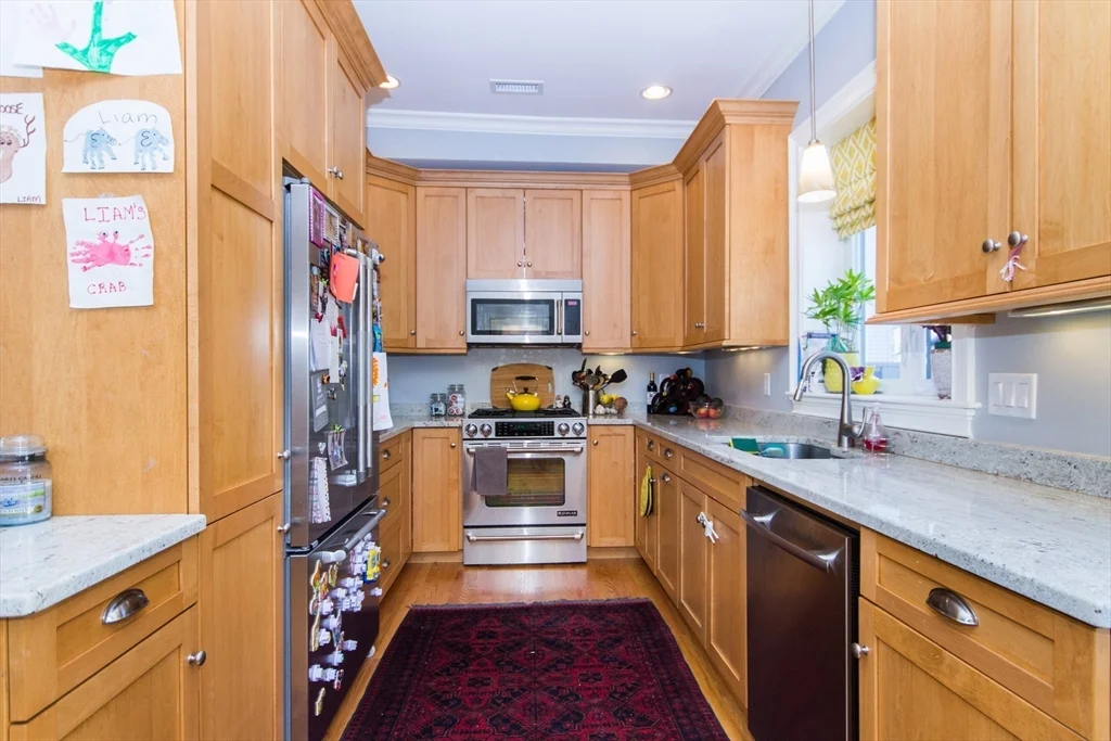 3 bed, 2 bath apartment for rent at 38 Mystic St Unit 2, Charlestown — photo 6 of 16