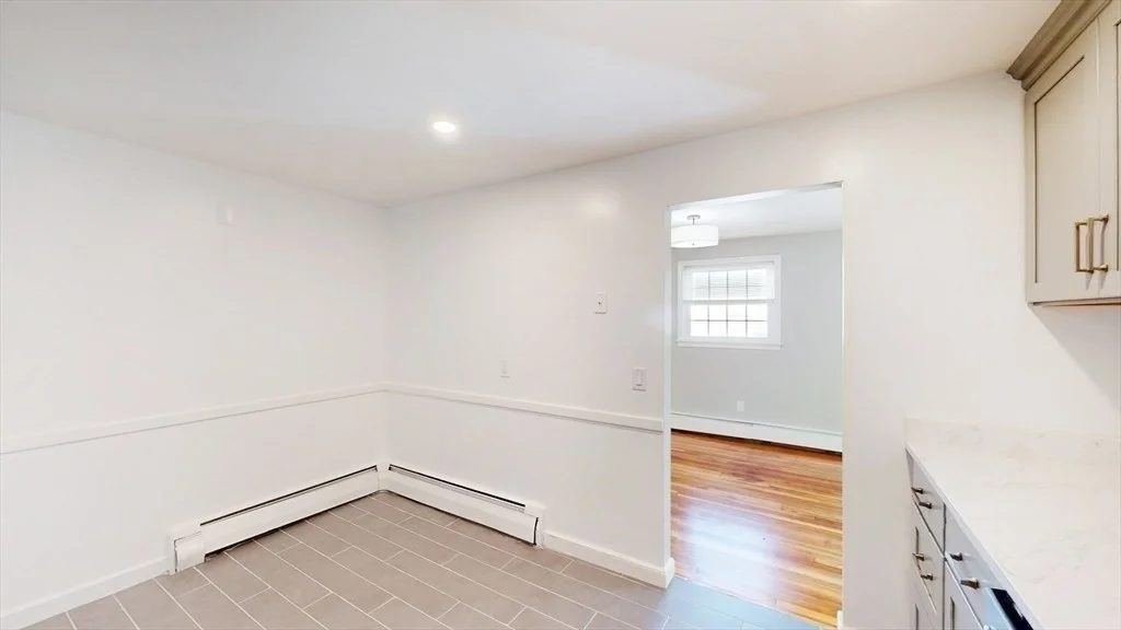 3 bed, 1 bath apartment for rent at 38 Nash St Unit 38, Bemis — photo 5 of 22