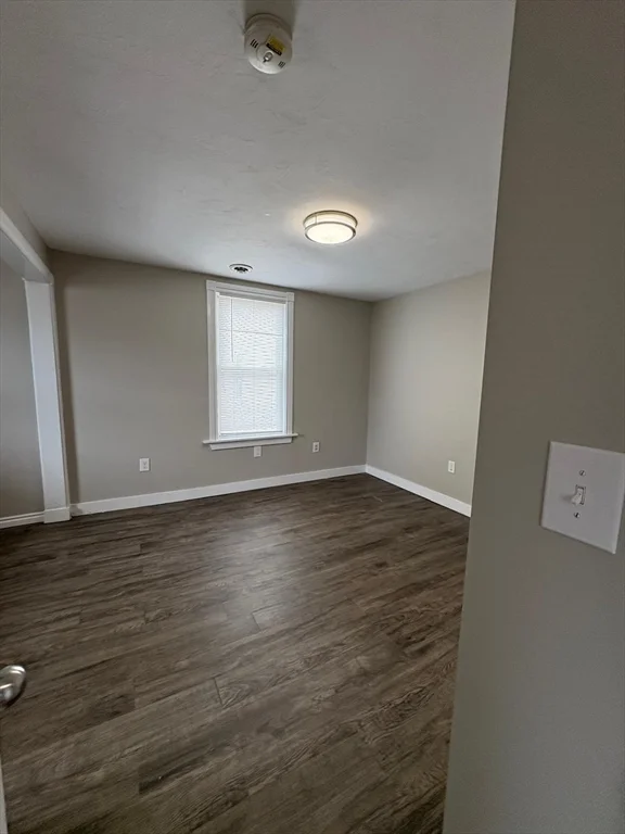 2 bed, 1 bath apartment for rent at 38 Neptune St Unit 2R, Lynn — photo 3 of 10