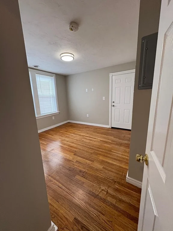 2 bed, 1 bath apartment for rent at 38 Neptune St Unit 2R, Lynn — photo 4 of 10
