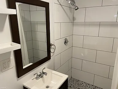 3 bed, 1 bath apartment for rent at 38 Newton St Unit 1, Brighton — photo 16 of 16
