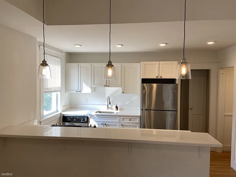 3 bed, 1 bath apartment for rent at 38 Newton St Unit 1, Brighton — photo 10 of 16