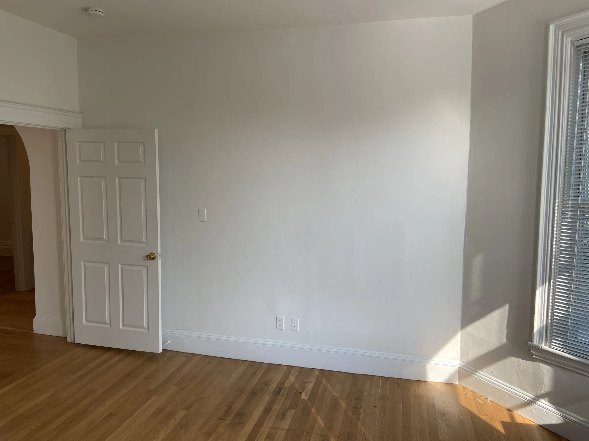 4 bed, 1 bath apartment for rent at 38 Newton St Unit 2, Brighton — photo 35 of 49