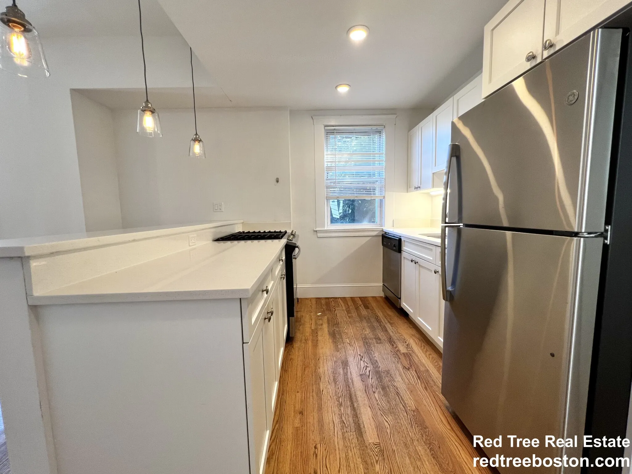 4 bed, 1 bath apartment for rent at 38 Newton St Unit 2, Brighton