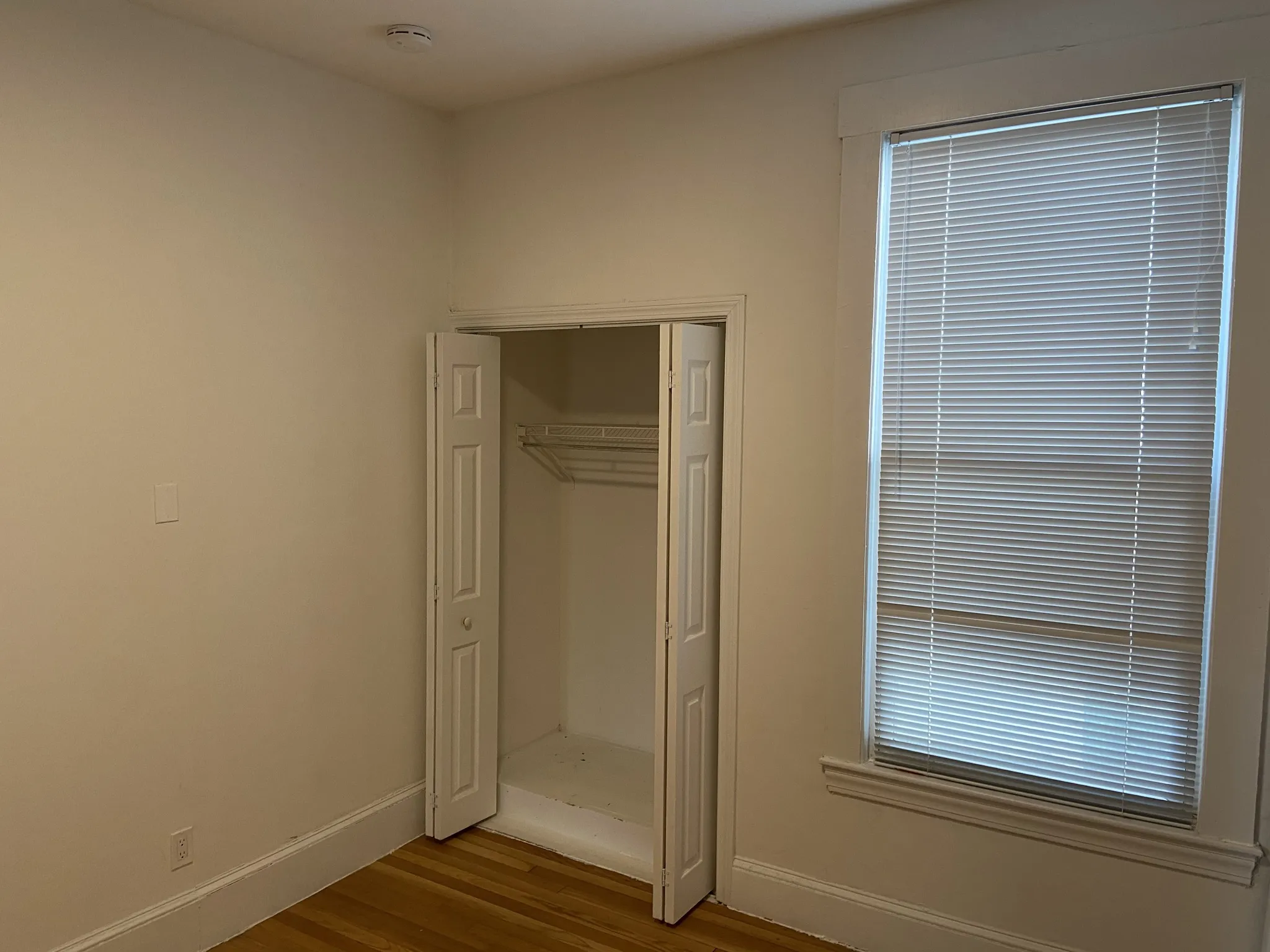 4 bed, 1 bath apartment for rent at 38 Newton St Unit 2, Brighton — photo 46 of 49