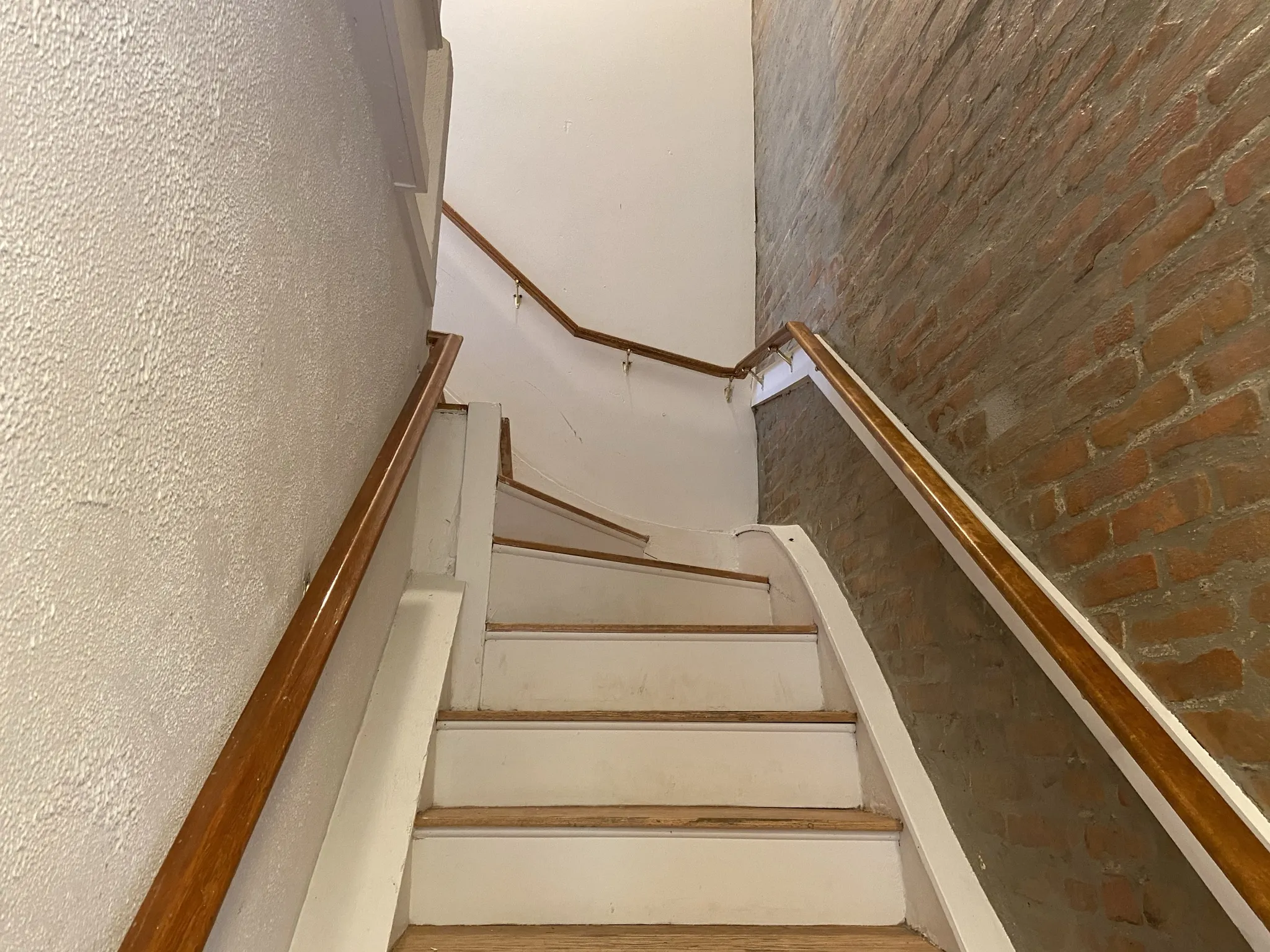 4 bed, 1 bath apartment for rent at 38 Newton St Unit 2, Brighton — photo 24 of 49