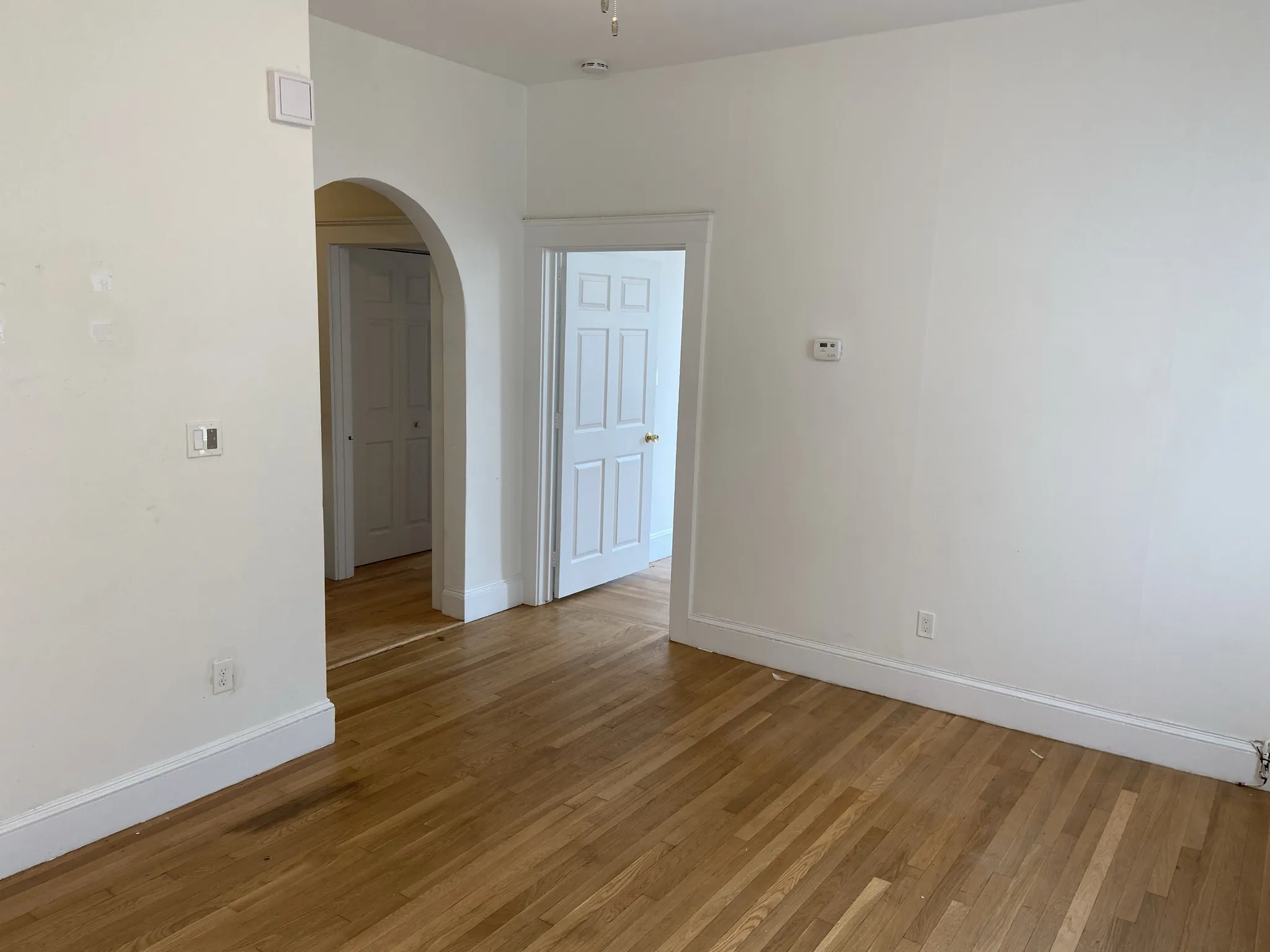 4 bed, 1 bath apartment for rent at 38 Newton St Unit 2, Brighton — photo 27 of 49