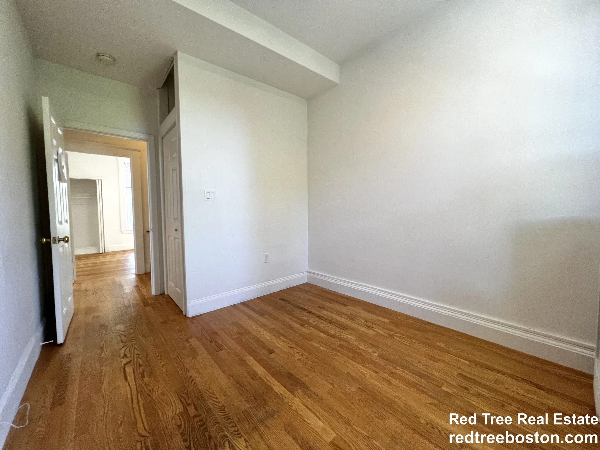 4 bed, 1 bath apartment for rent at 38 Newton St Unit 2, Brighton — photo 12 of 49