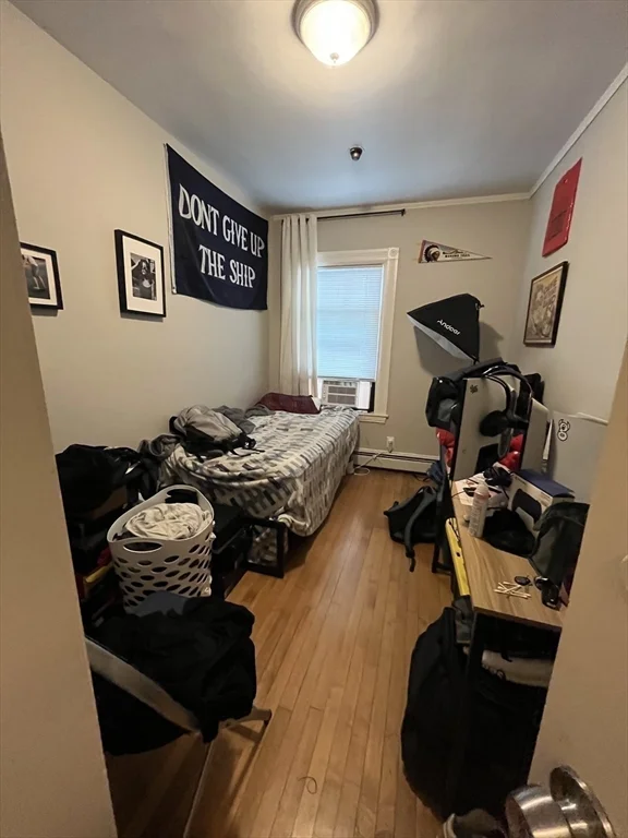 6 bed, 3 bath apartment for rent at 38 North Beacon St Unit 1, Allston — photo 8 of 9