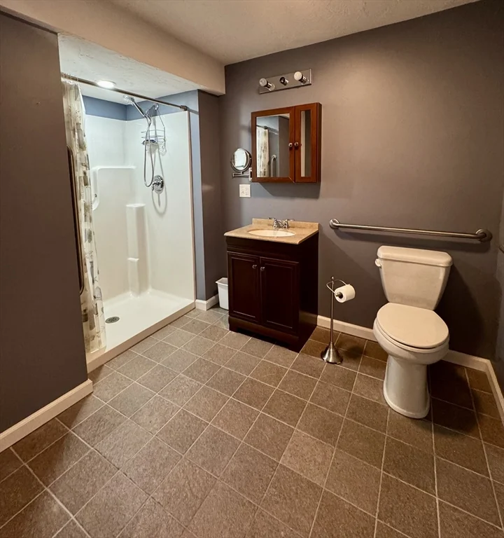 2 bed, 1 bath apartment for rent at 38 North Main St Unit 2R, Carver — photo 6 of 14