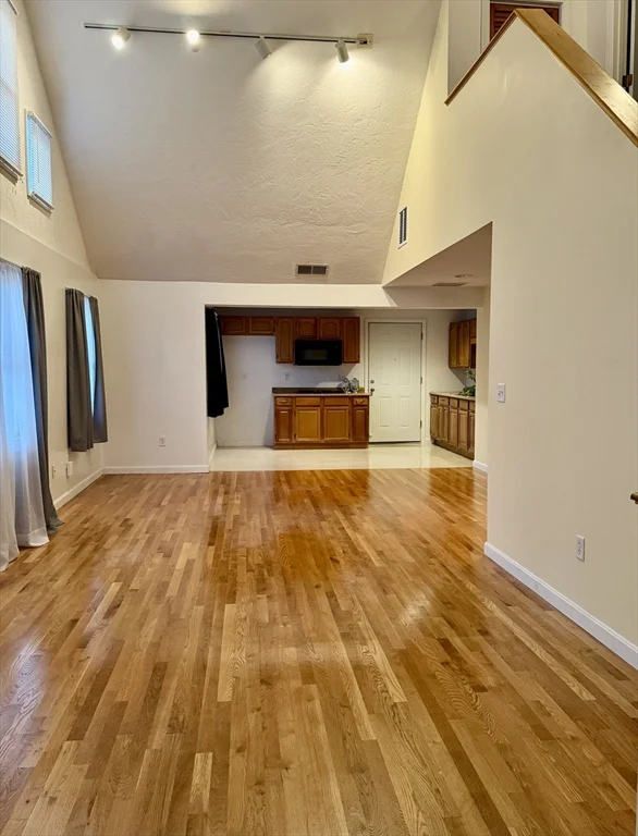 2 bed, 1 bath apartment for rent at 38 North Main St Unit 2R, Carver — photo 4 of 14