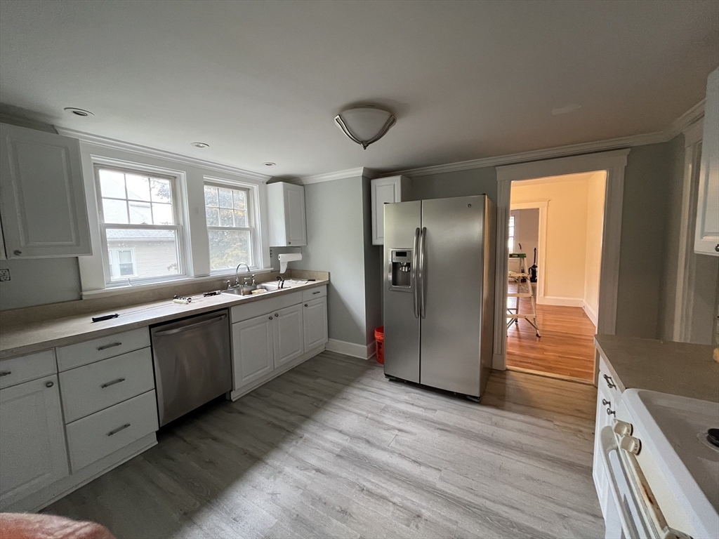 2 bed, 1 bath apartment for rent at 38 Olcott St Unit 1, Watertown — photo 3 of 14