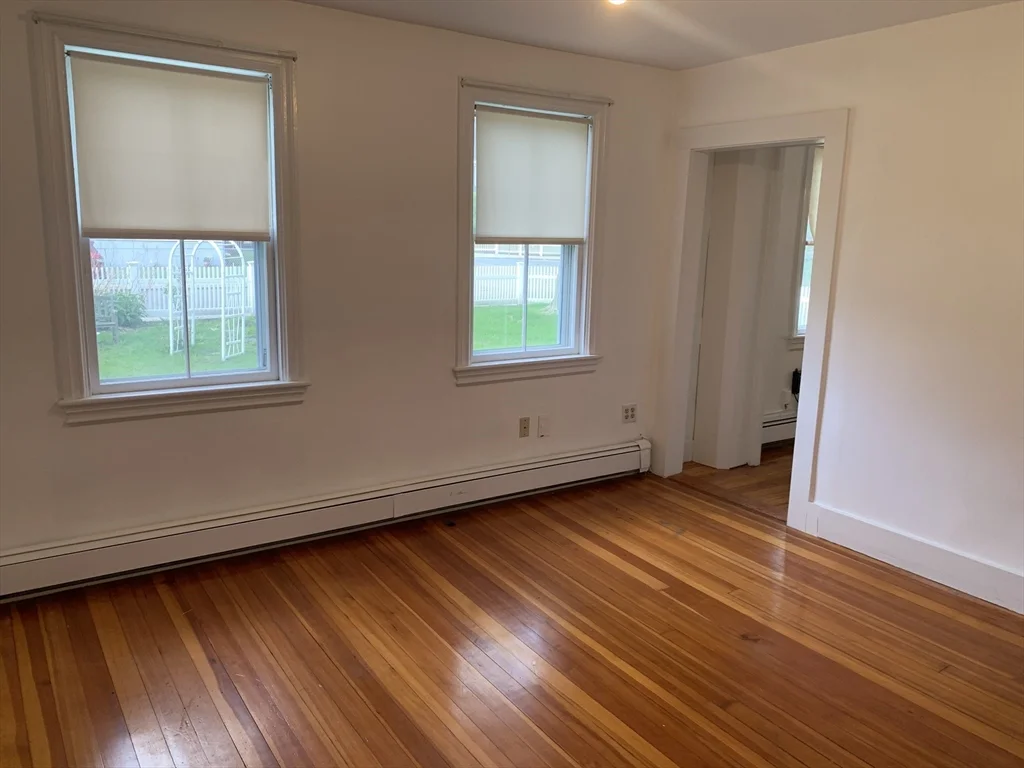 1 bed, 1 bath apartment for rent at 38 Park St Unit A, Glenwood — photo 5 of 8