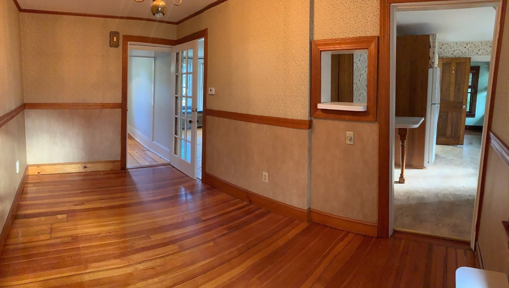 3 bed, 1 bath apartment for rent at 38 Park St Unit C, Medford — photo 4 of 33
