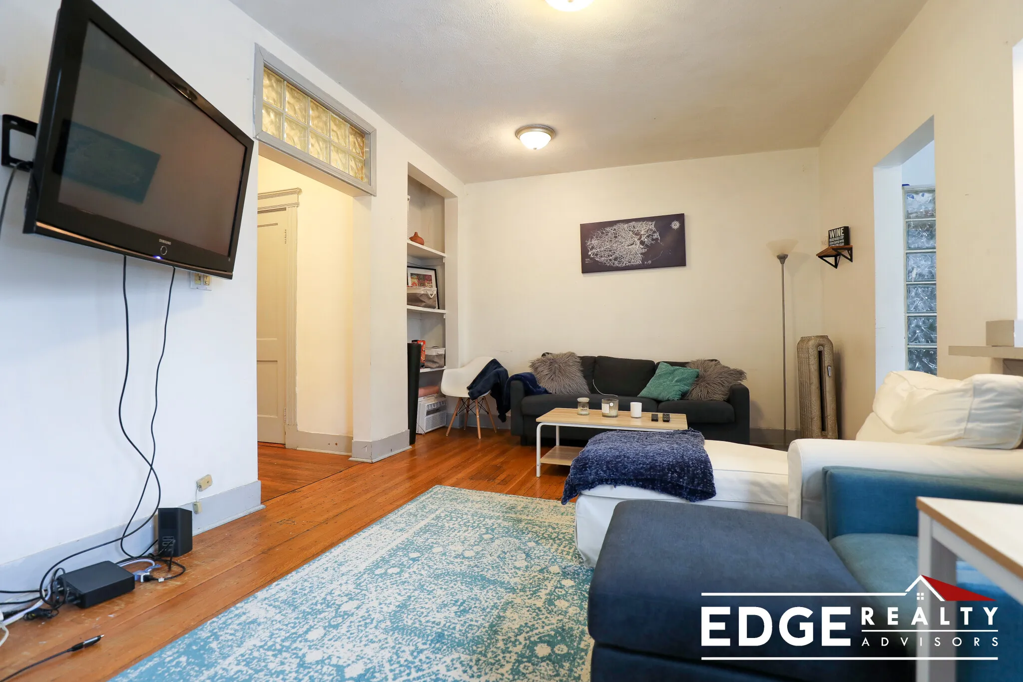 4 bed, 1.5 bath apartment for rent at 38 Park Vale Ave Unit 4, Brighton — photo 2 of 14