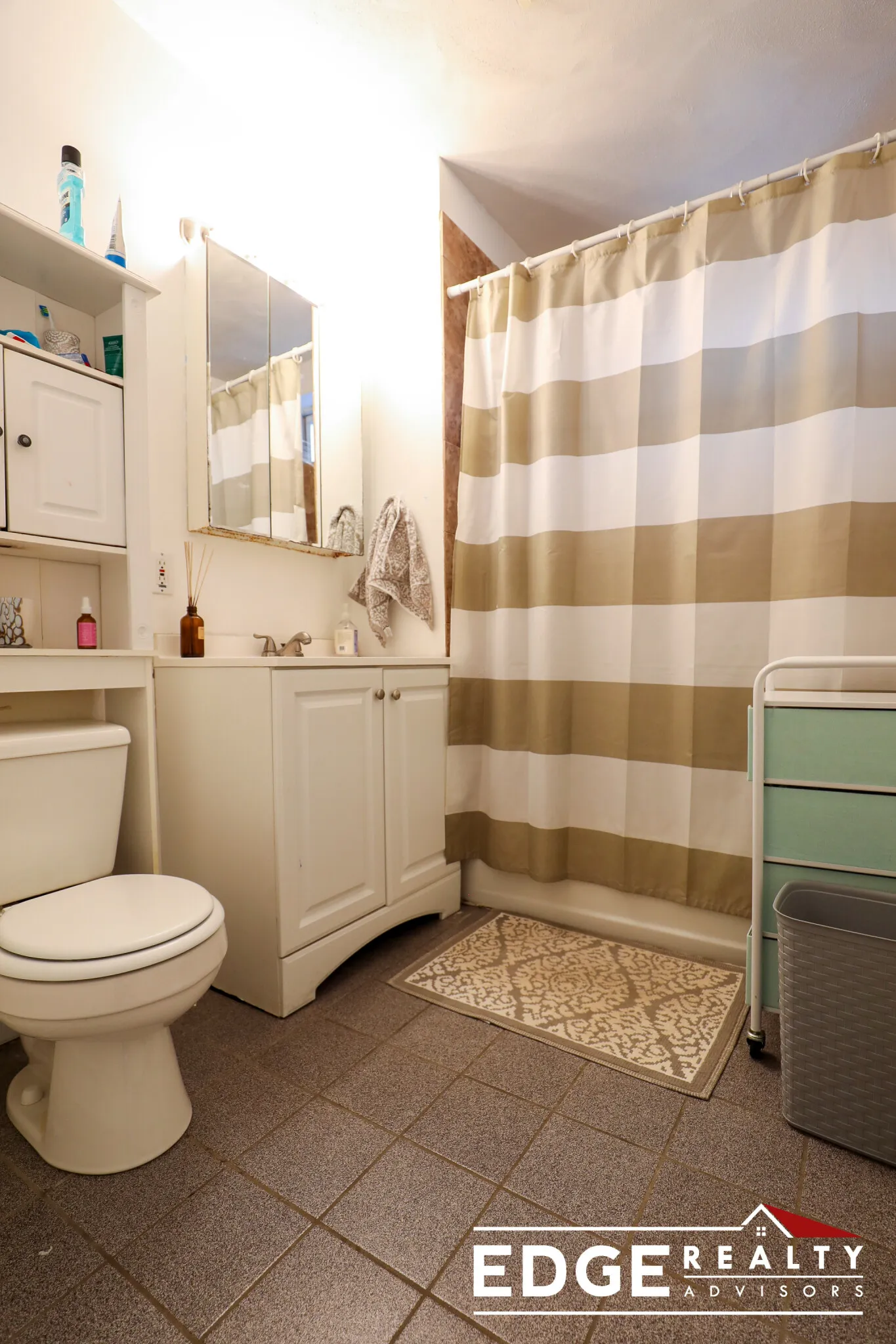 4 bed, 1.5 bath apartment for rent at 38 Park Vale Ave Unit 4, Brighton — photo 10 of 14