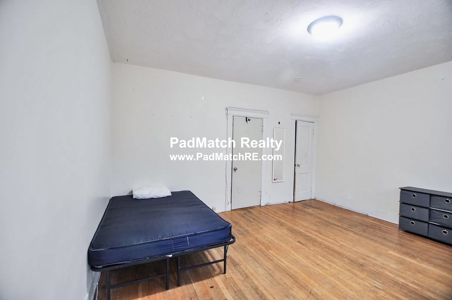 4 bed, 1.5 bath apartment for rent at 38 Park Vale Ave Unit 6, Brighton — photo 15 of 17
