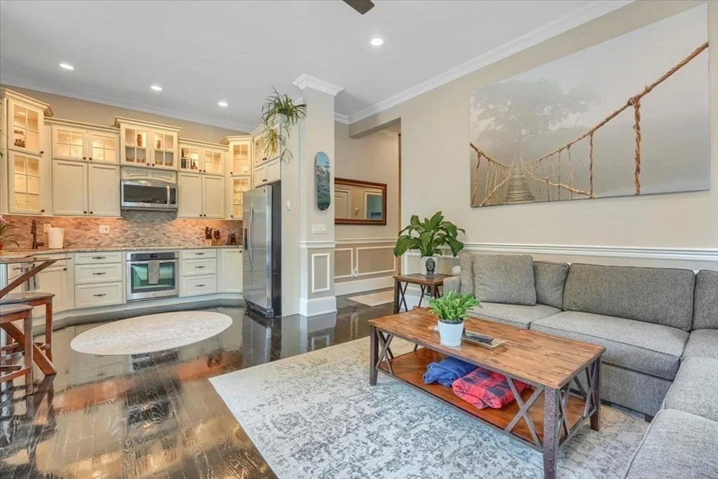 2 bed, 2 bath apartment for rent at 38 Pleasant Unit 4, Dorchester
