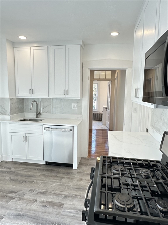 2 bed, 2 bath apartment for rent at 38 Pond St Unit 2, Natick — photo 4 of 15