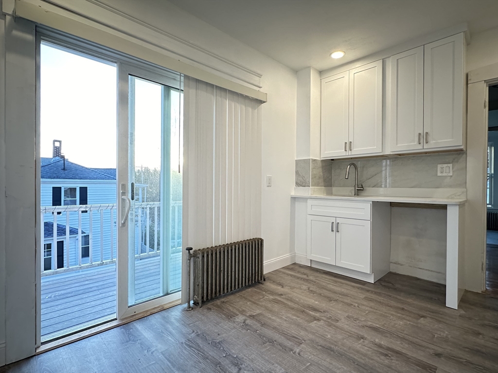 2 bed, 2 bath apartment for rent at 38 Pond St Unit 2, Natick — photo 5 of 15