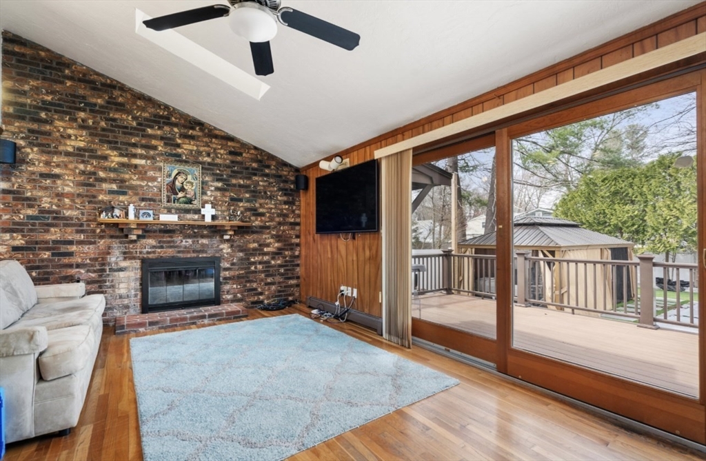 4 bed, 2 bath apartment for rent at 38 Ranger Rd, Natick — photo 5 of 22