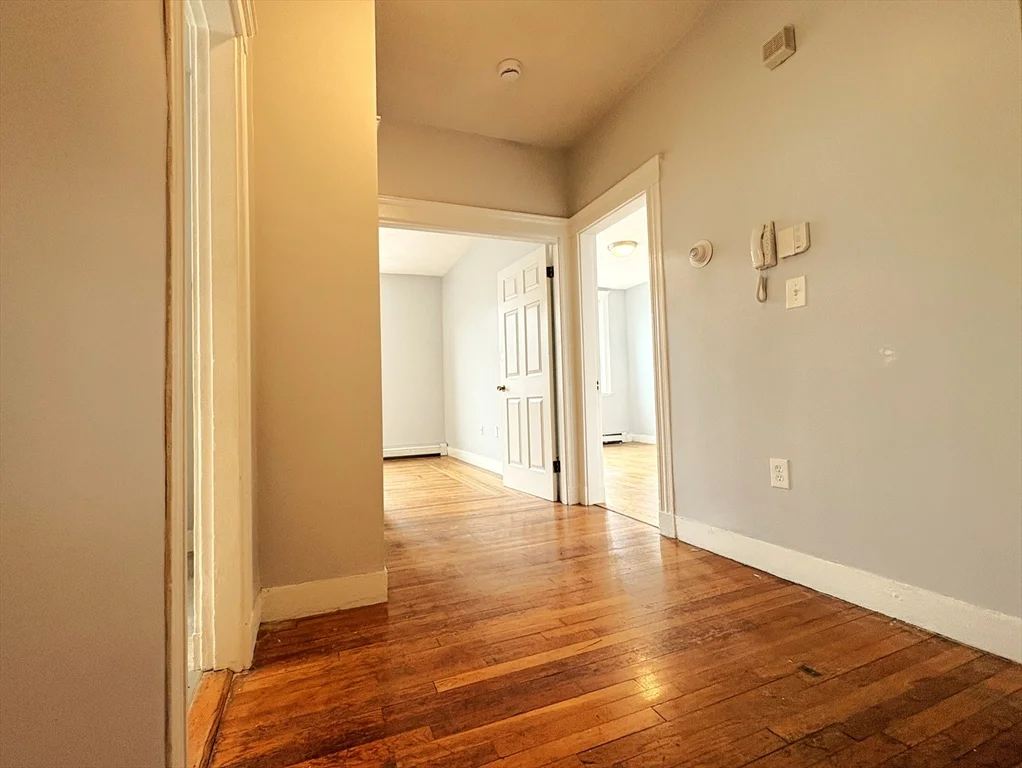1 bed, 1 bath apartment for rent at 38 Ransom Rd Unit 3, Brighton