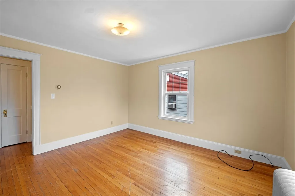 2 bed, 1 bath apartment for rent at 38 Raymond Rd Unit 1, Salem — photo 12 of 35