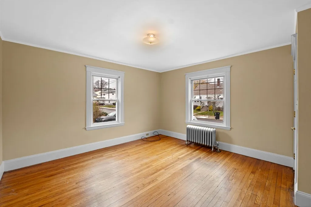 2 bed, 1 bath apartment for rent at 38 Raymond Rd Unit 1, Salem — photo 14 of 35
