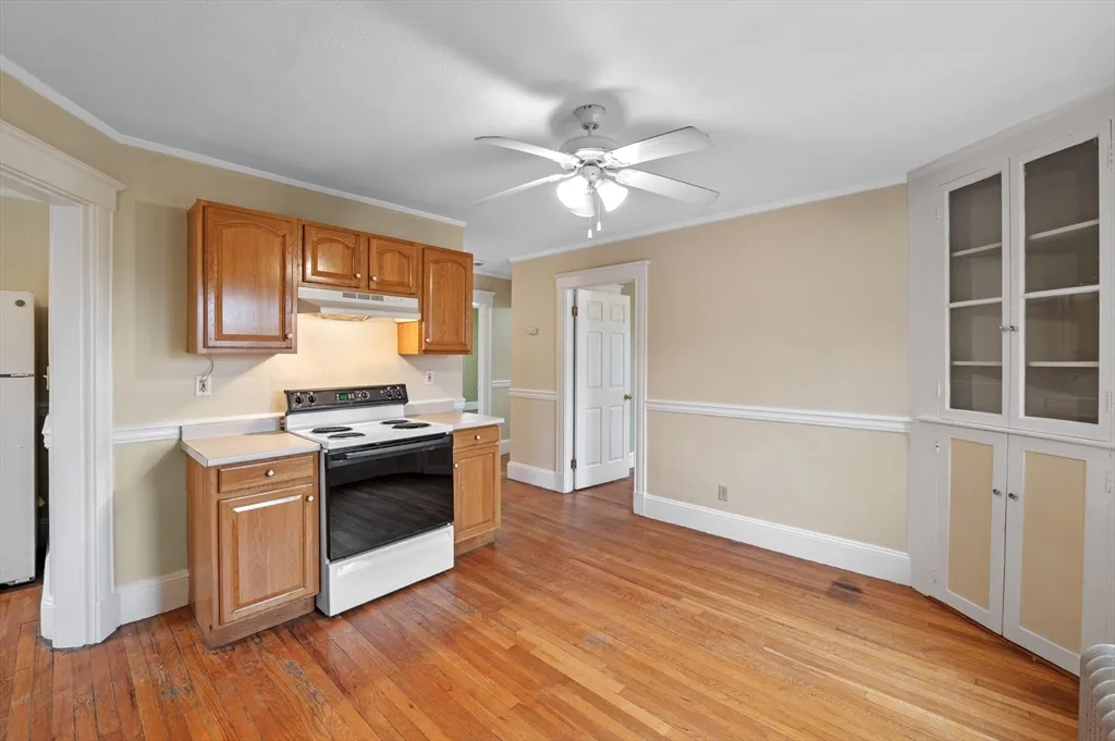 2 bed, 1 bath apartment for rent at 38 Raymond Rd Unit 1, Salem — photo 20 of 35