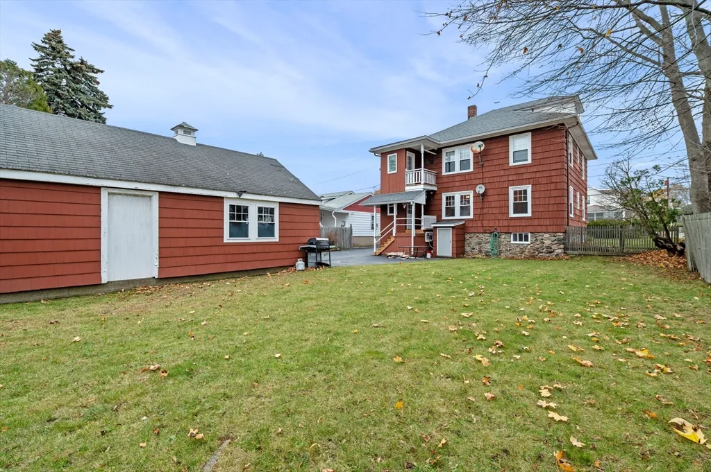 2 bed, 1 bath apartment for rent at 38 Raymond Rd Unit 1, Salem — photo 8 of 35