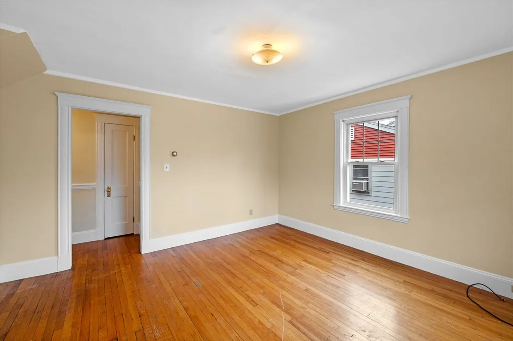 2 bed, 1 bath apartment for rent at 38 Raymond Rd Unit 1, Salem — photo 13 of 35