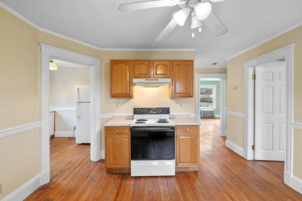 2 bed, 1 bath apartment for rent at 38 Raymond Rd Unit 1, Salem — photo 21 of 35