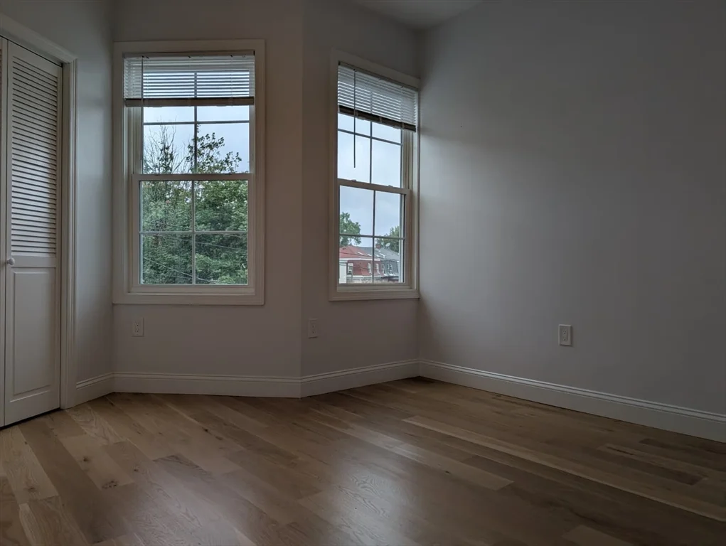 4 bed, 2 bath apartment for rent at 38 Regent St Unit 2, Roxbury — photo 7 of 13